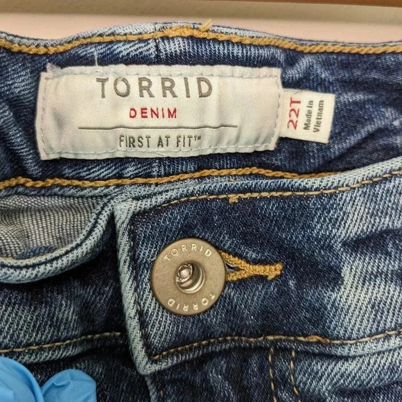 Torrid Denim Womens Plus Size 22T Blue Distressed Ripped Mid-rise Skinny Jeans - Picture 9 of 14